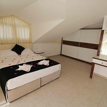 Solite Villa, Oezel Havuzlu, ヴィラ フェティエ