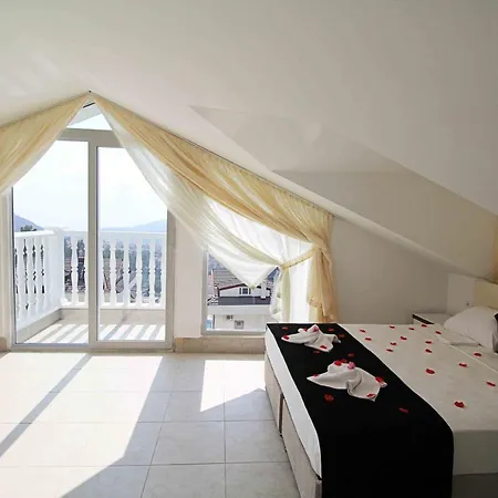 Solite Villa, Oezel Havuzlu, Villa